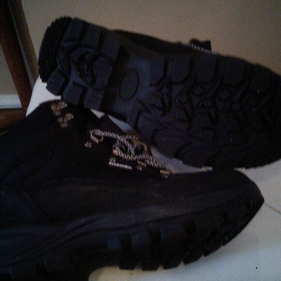 Designer winter  boots best qualety natural protection inside most new size 9 go - Picture 3 of 3